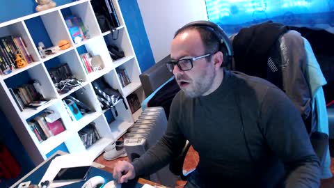 Snapshot of ravingr3d3 chatting on January 21, 3:06 pm ravingr3d3 online show from January 21, 3:06 pm