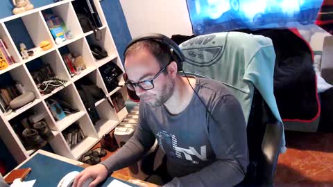 Snapshot of ravingr3d3 chatting on January 24, 9:28 am ravingr3d3 online show from January 24, 9:28 am