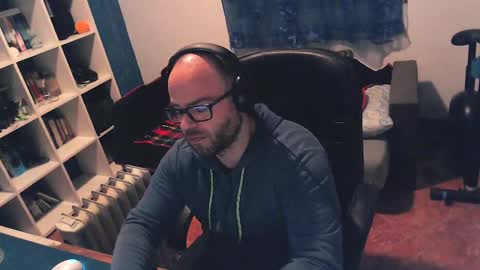 Snapshot of ravingr3d3 chatting on March 5, 6:56 pm ravingr3d3 online show from March 5, 6:56 pm