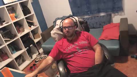 Snapshot of ravingr3d3 chatting on September 15, 10:44 pm ravingr3d3 online show from September 15, 10:44 pm
