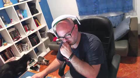 ravingr3d3 online show from April 26, 10:06 pm