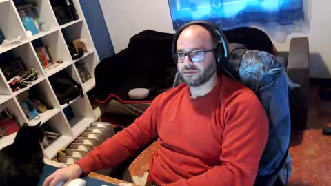 Snapshot of ravingr3d3 chatting on December 18, 4:06 pm ravingr3d3 online show from December 18, 4:06 pm