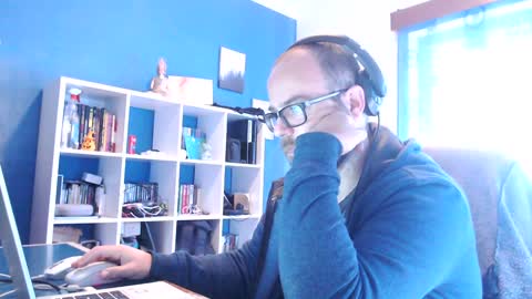 Snapshot of ravingr3d3 chatting on December 20, 9:32 am ravingr3d3 online show from December 20, 9:32 am
