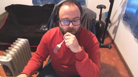 Snapshot of ravingr3d3 chatting on February 14, 12:14 pm ravingr3d3 online show from February 14, 12:14 pm
