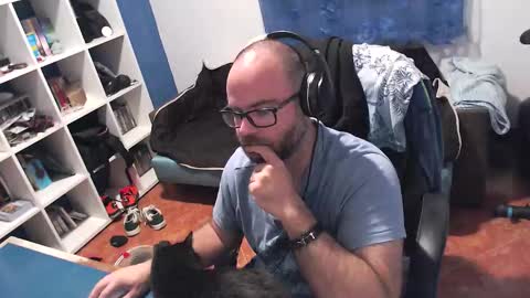 Snapshot of ravingr3d3 chatting on October 29, 12:35 am ravingr3d3 online show from October 29, 12:35 am