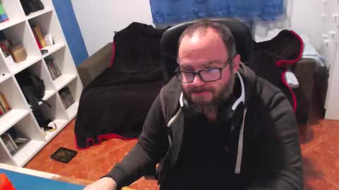 ravingr3d3 online show from December 15, 10:51 pm