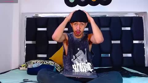 Rayn online show from February 10, 5:19 pm