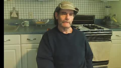 Snapshot of raylene4u2 chatting on October 26, 7:16 pm Ray online show from October 26, 7:16 pm