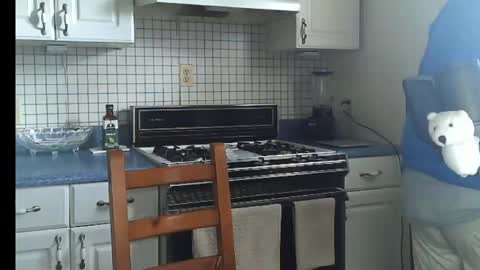 Ray online show from April 20, 9:17 pm