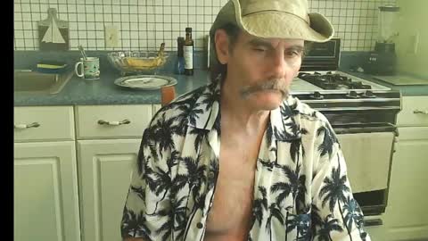 Snapshot of raylene4u2 chatting on September 9, 6:07 pm Ray online show from September 9, 6:07 pm