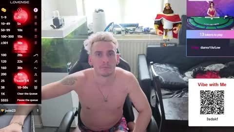 Rayzel online show from May 16, 10:36 am