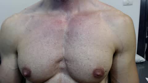 Snapshot of razorramon13 chatting on December 20, 2:49 pm razorramon13 online show from December 20, 2:49 pm