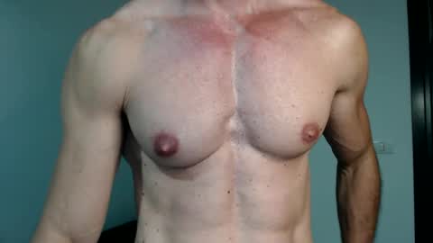 Snapshot of razorramon13 chatting on December 17, 5:15 pm razorramon13 online show from December 17, 5:15 pm