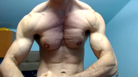 razorramon13 online show from June 12, 6:22 am