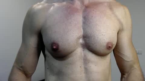 Snapshot of razorramon13 chatting on December 22, 9:00 am razorramon13 online show from December 22, 9:00 am
