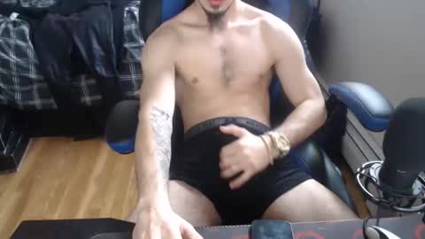 realace9 online show from January 14, 2:44 pm