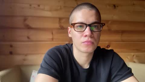 AliceEve online show from October 31, 10:40 am