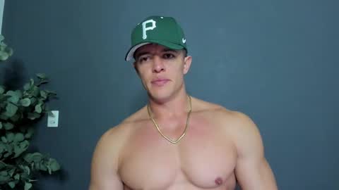 twitter REECET26 instagram RECCETAYLOR online show from December 15, 12:40 am