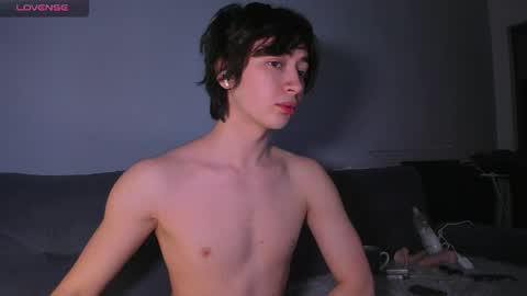 Alan online show from April 26, 4:37 pm