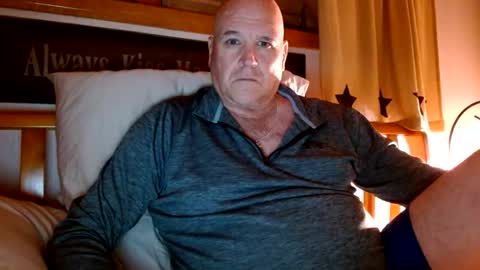 Mtn. Man online show from November 6, 2:36 am