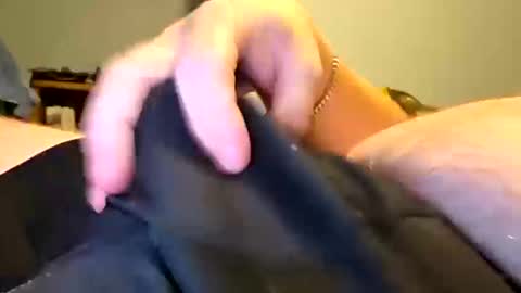 Snapshot of red24devils chatting on October 14, 12:01 pm red24devils online show from October 14, 12:01 pm