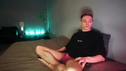 Sean Fire online show from May 3, 8:00 pm