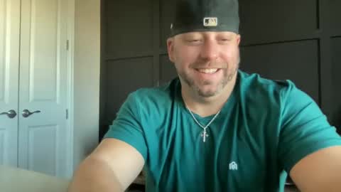 Snapshot of redbull1414 chatting on February 3, 2:24 pm RedBull online show from February 3, 2:24 pm