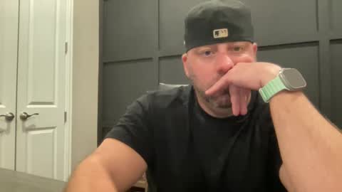 Snapshot of redbull1414 chatting on February 4, 1:56 am RedBull online show from February 4, 1:56 am