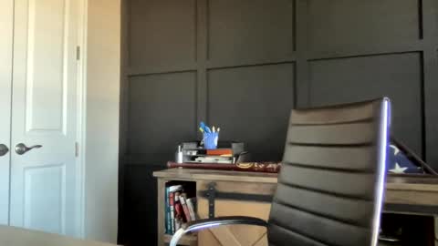 Snapshot of redbull1414 chatting on December 30, 3:35 pm RedBull online show from December 30, 3:35 pm