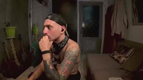 redlowet online show from October 13, 1:33 am
