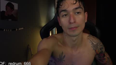 Snapshot of redrum_696 chatting on January 26, 6:27 pm Red online show from January 26, 6:27 pm