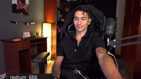 Snapshot of redrum_696 chatting on February 7, 6:24 pm Red online show from February 7, 6:24 pm