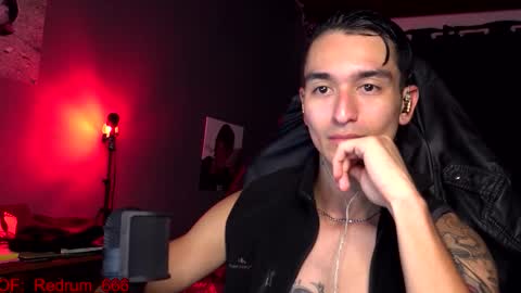 Snapshot of redrum_696 chatting on September 13, 5:47 pm Red online show from September 13, 5:47 pm