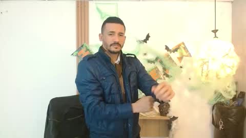   REIKO  online show from October 18, 8:25 pm