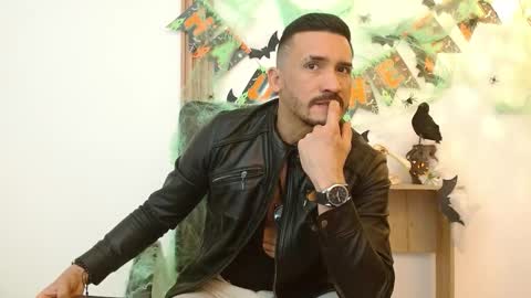   REIKO  online show from October 11, 8:46 pm