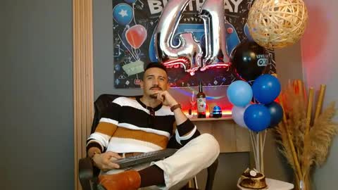   REIKO  online show from April 18, 7:07 pm