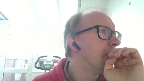 Snapshot of relaxnchat41 chatting on October 24, 9:22 am relaxnchat41 online show from October 24, 9:22 am