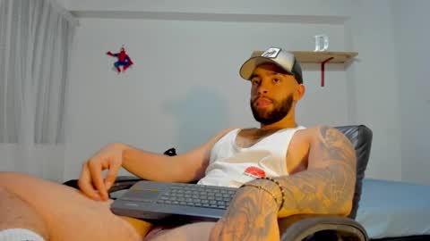 Snapshot of remy_sten chatting on October 4, 2:16 am Rmy Steen online show from October 4, 2:16 am