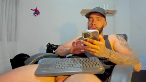 Snapshot of remy_sten chatting on October 3, 2:05 am Rmy Steen online show from October 3, 2:05 am