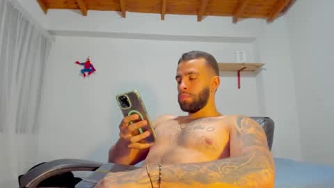 Snapshot of remy_sten chatting on October 1, 1:53 am Rmy Steen online show from October 1, 1:53 am