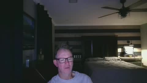 Snapshot of ren_and_stempie chatting on September 14, 12:45 am ren_and_stempie online show from September 14, 12:45 am