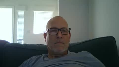 Renewaz online show from April 26, 7:10 pm