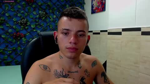 R E N E  online show from February 13, 5:05 am