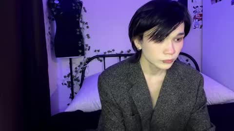 rennuts online show from February 5, 9:50 pm