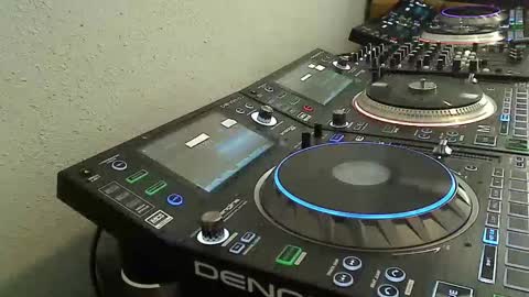 Snapshot of reticuli chatting on October 13, 7:20 pm GearPorn online show from October 13, 7:20 pm