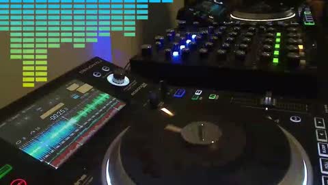 GearPorn online show from November 29, 7:49 pm