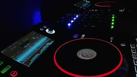 Snapshot of reticuli chatting on October 7, 5:00 am GearPorn online show from October 7, 5:00 am