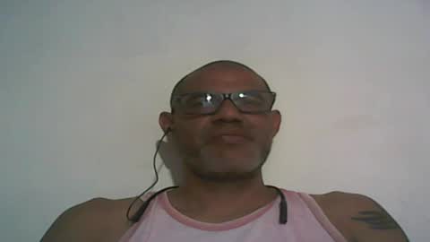 Snapshot of retlam37 chatting on February 12, 7:02 am Walter online show from February 12, 7:02 am