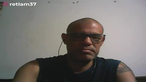 Snapshot of retlam37 chatting on February 17, 5:36 am Walter online show from February 17, 5:36 am