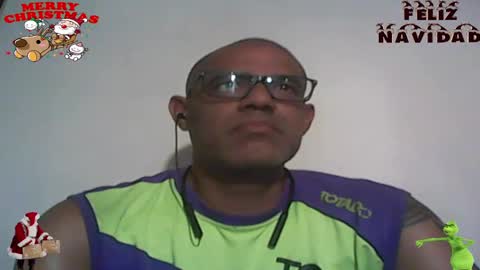 Snapshot of retlam37 chatting on December 16, 4:13 am Walter online show from December 16, 4:13 am